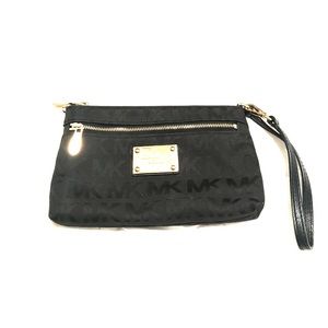 Michael Kors wristlet